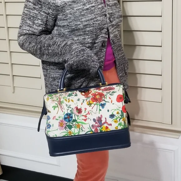 Vintage Rare Gucci White Flora Train case style Boston Vanity handbag - Picture 8 of 16